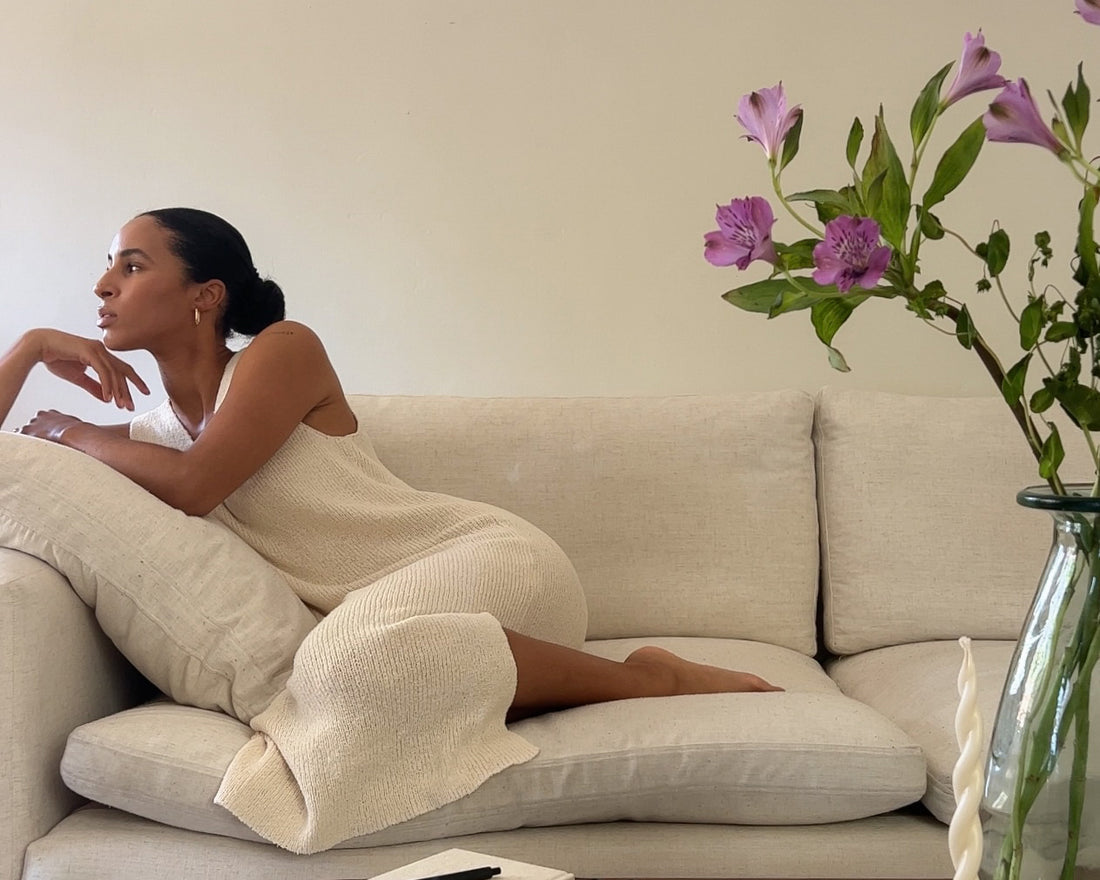 AT HOME WITH THE ROUTINE TRAY WITH JESSICA MANNING