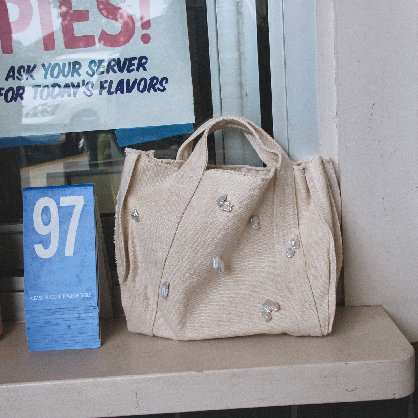 DAILY TOTE — NATURAL PEARL