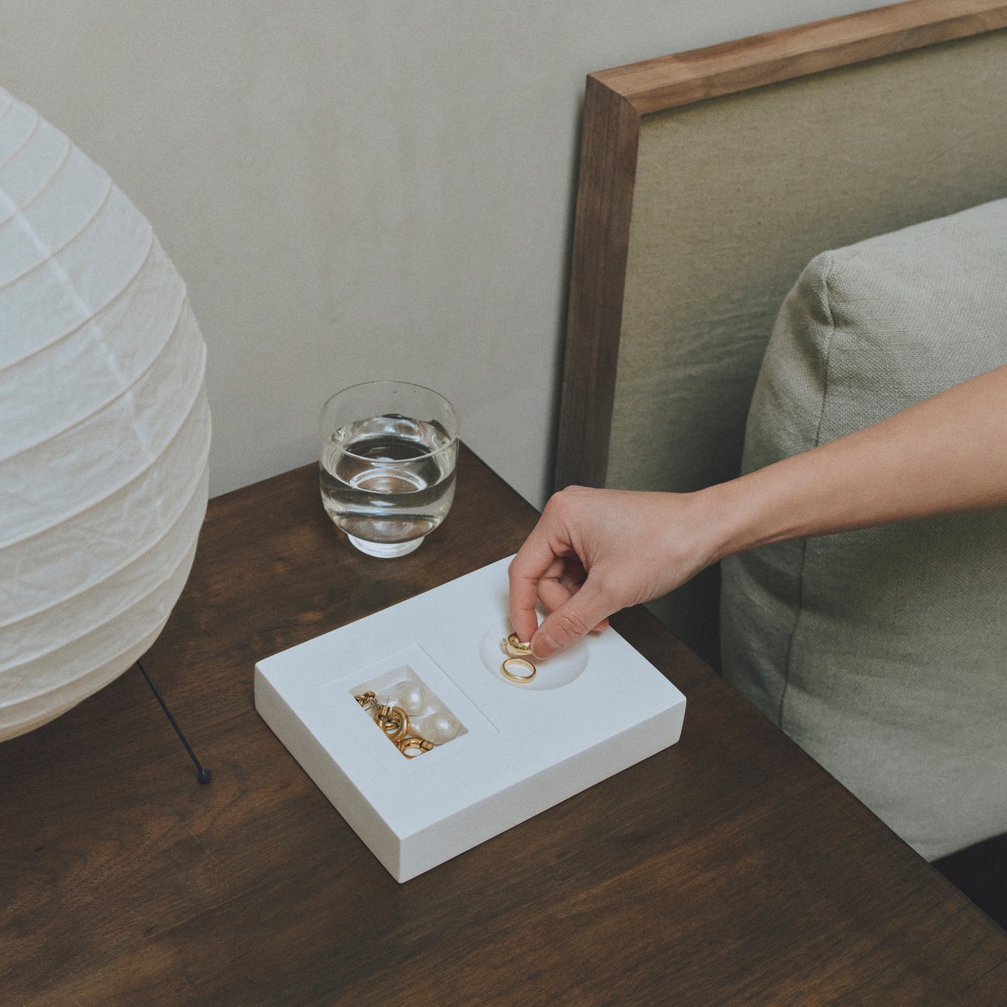 ROUTINE CATCHALL TRAY